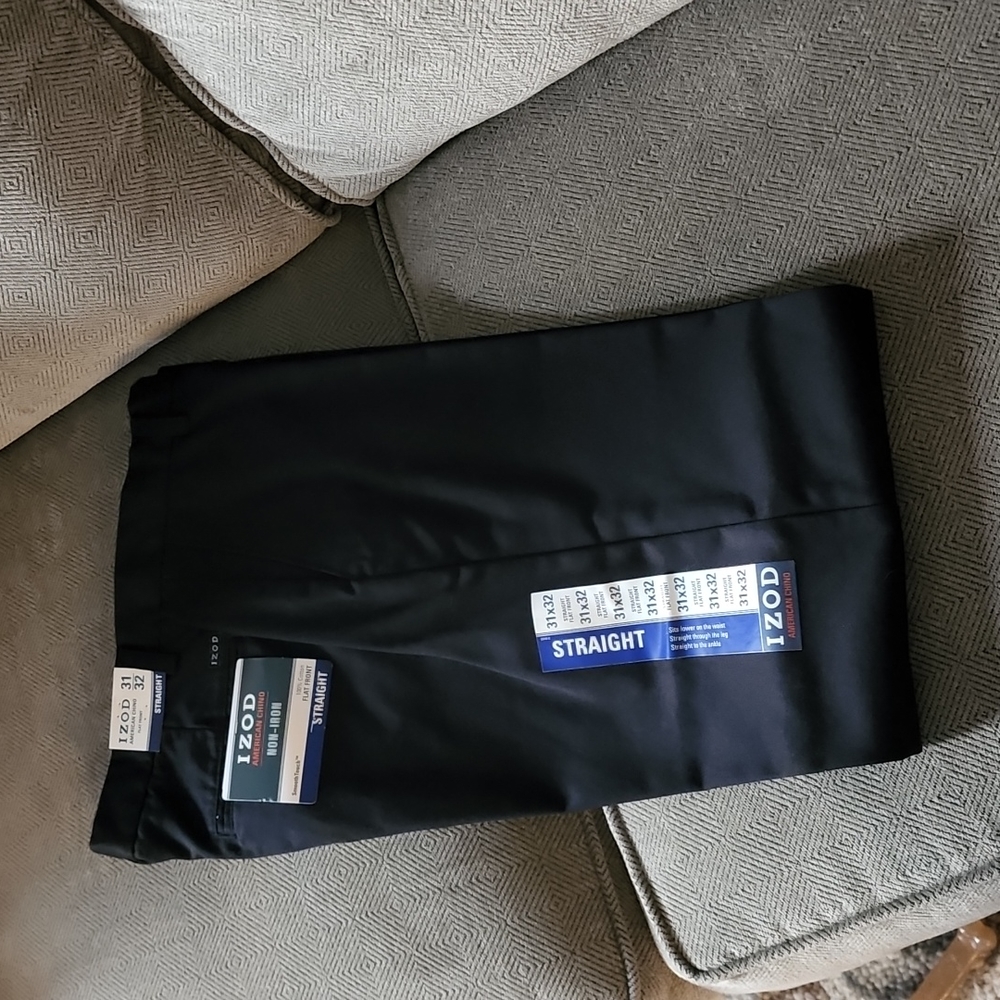 Mens izod straight black slacks